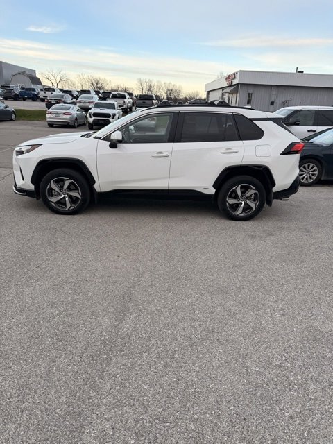 Certified 2025 Toyota RAV4 SE image 1