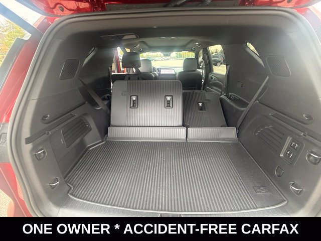Used 2026 Chevrolet Traverse RS w/ LPO, Floor Liner Package AWD/4WD image 14