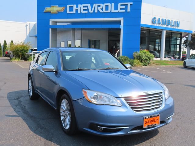 Used 2011 Chrysler 200 Limited FWD image 1