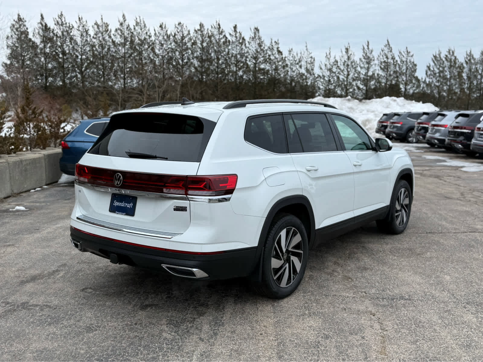 New 2026 Volkswagen Atlas SE image 7