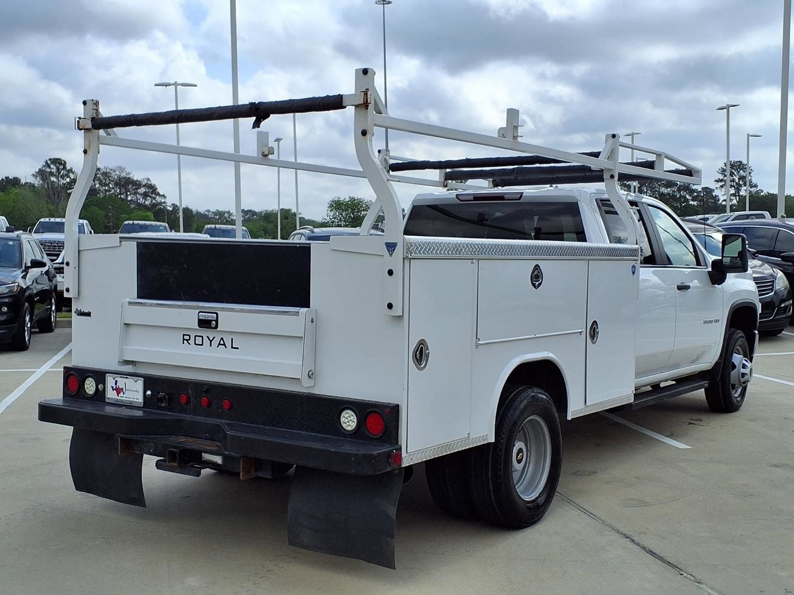 Used 2022 Chevrolet Silverado 3500 W/T w/ WT Convenience Package AWD/4WD image 7