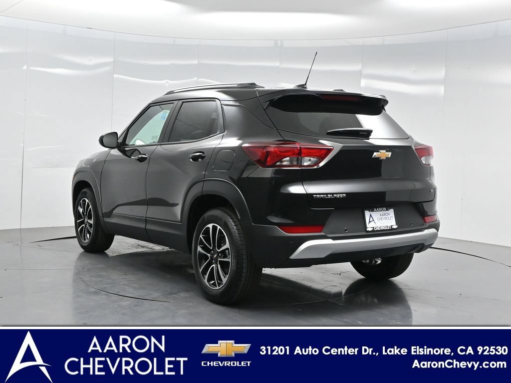 New 2026 Chevrolet TrailBlazer LT w/ Convenience Package FWD image 5