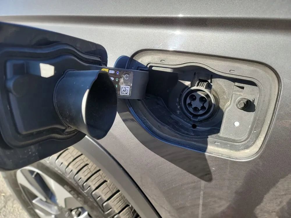 Used 2022 Jeep Grand Cherokee Limited 4xe w/ Luxury Tech Group II image 40