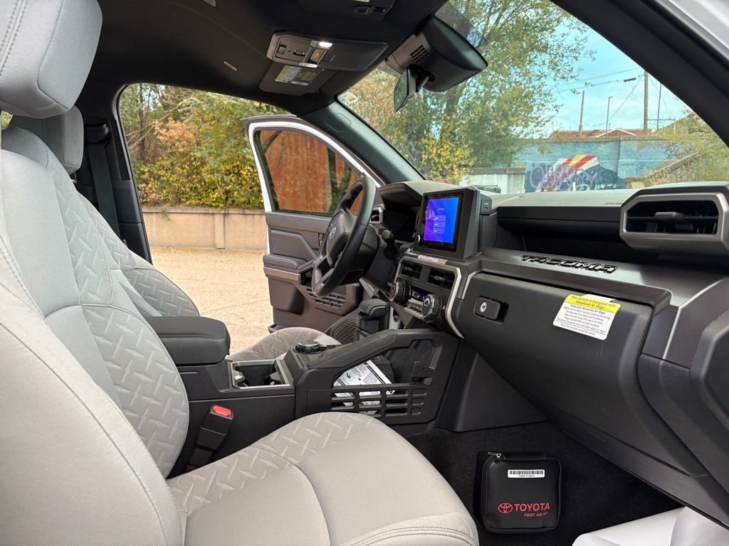 New 2025 Toyota Tacoma SR5 image 9