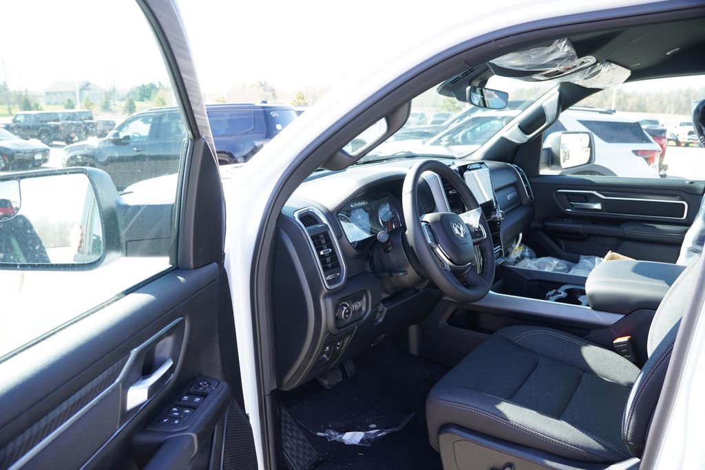 New 2026 RAM 1500 Big Horn AWD/4WD image 10