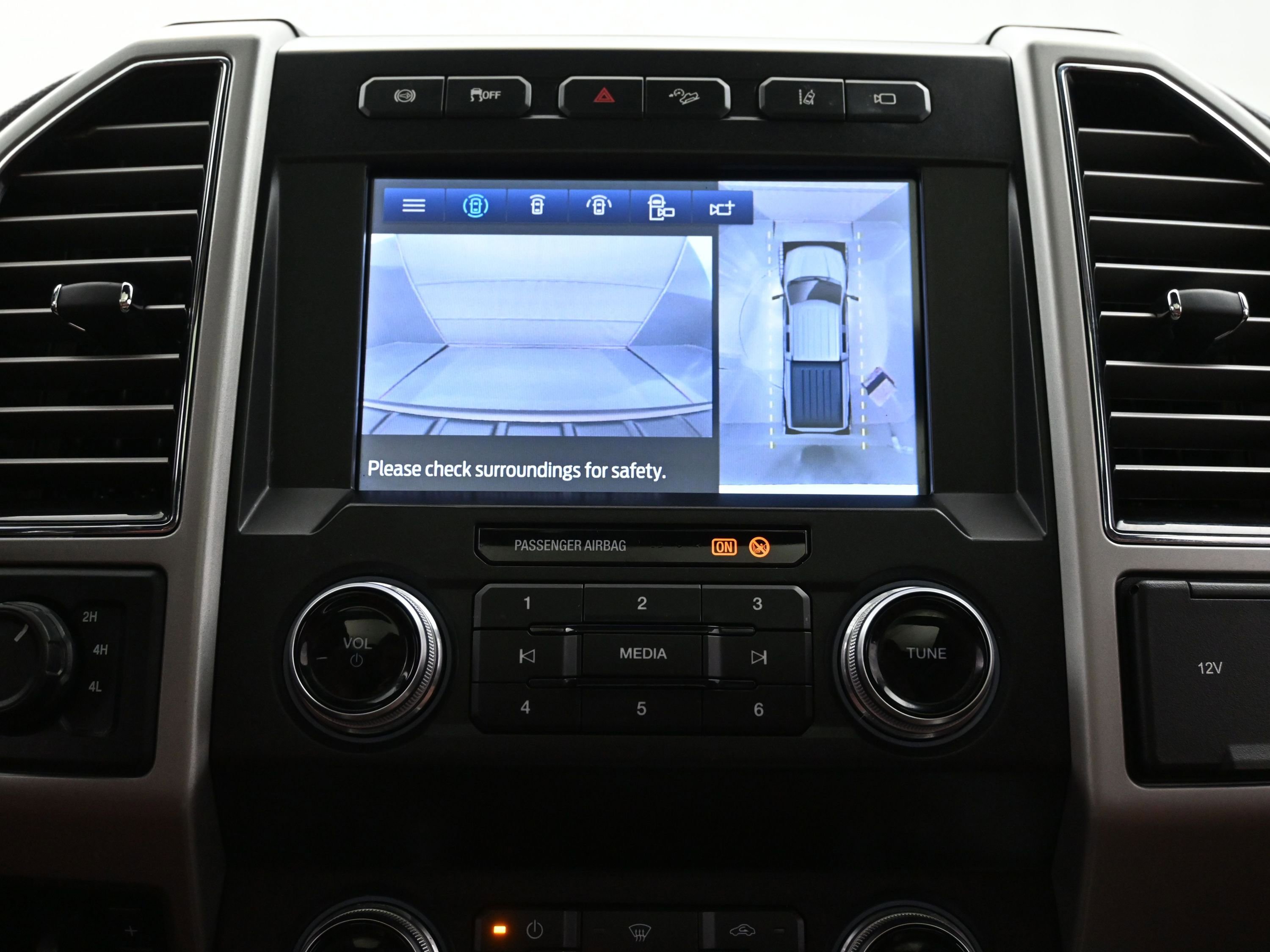 Used 2020 Ford F250 King Ranch w/ FX4 Off-Road Package image 31