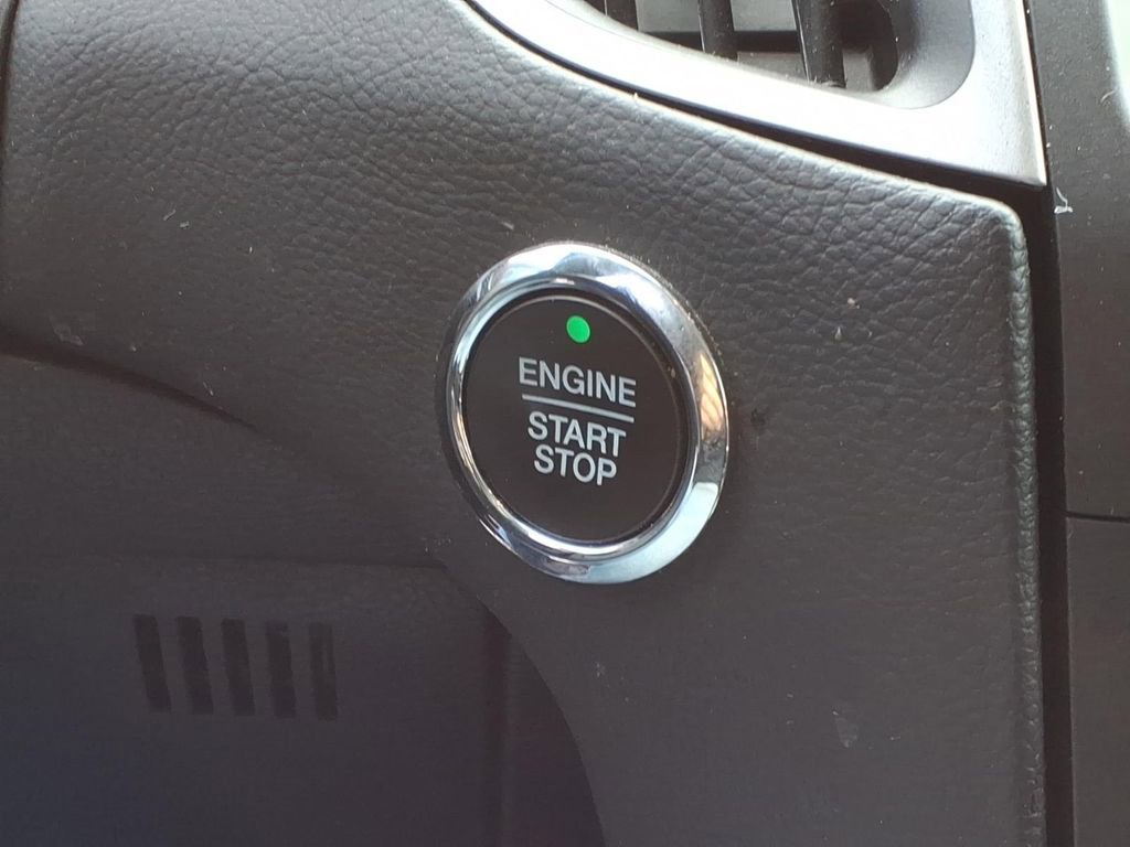 Used 2018 Ford Edge SEL w/ Equipment Group 201A image 23