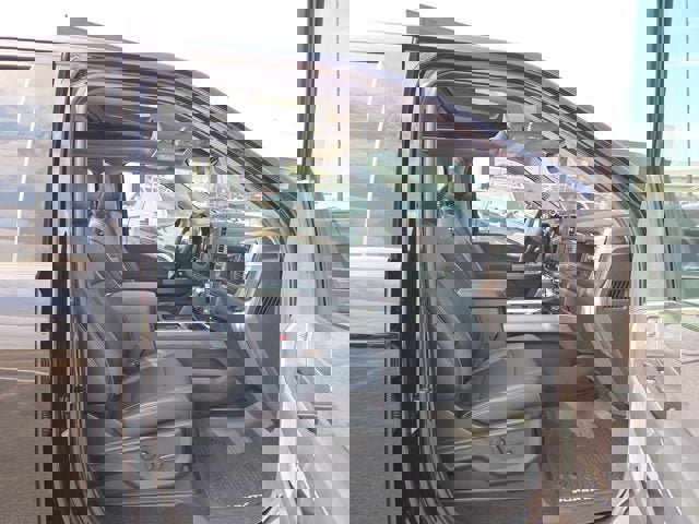 Used 2025 Ford F450 Lariat w/ Lariat Ultimate Package image 16