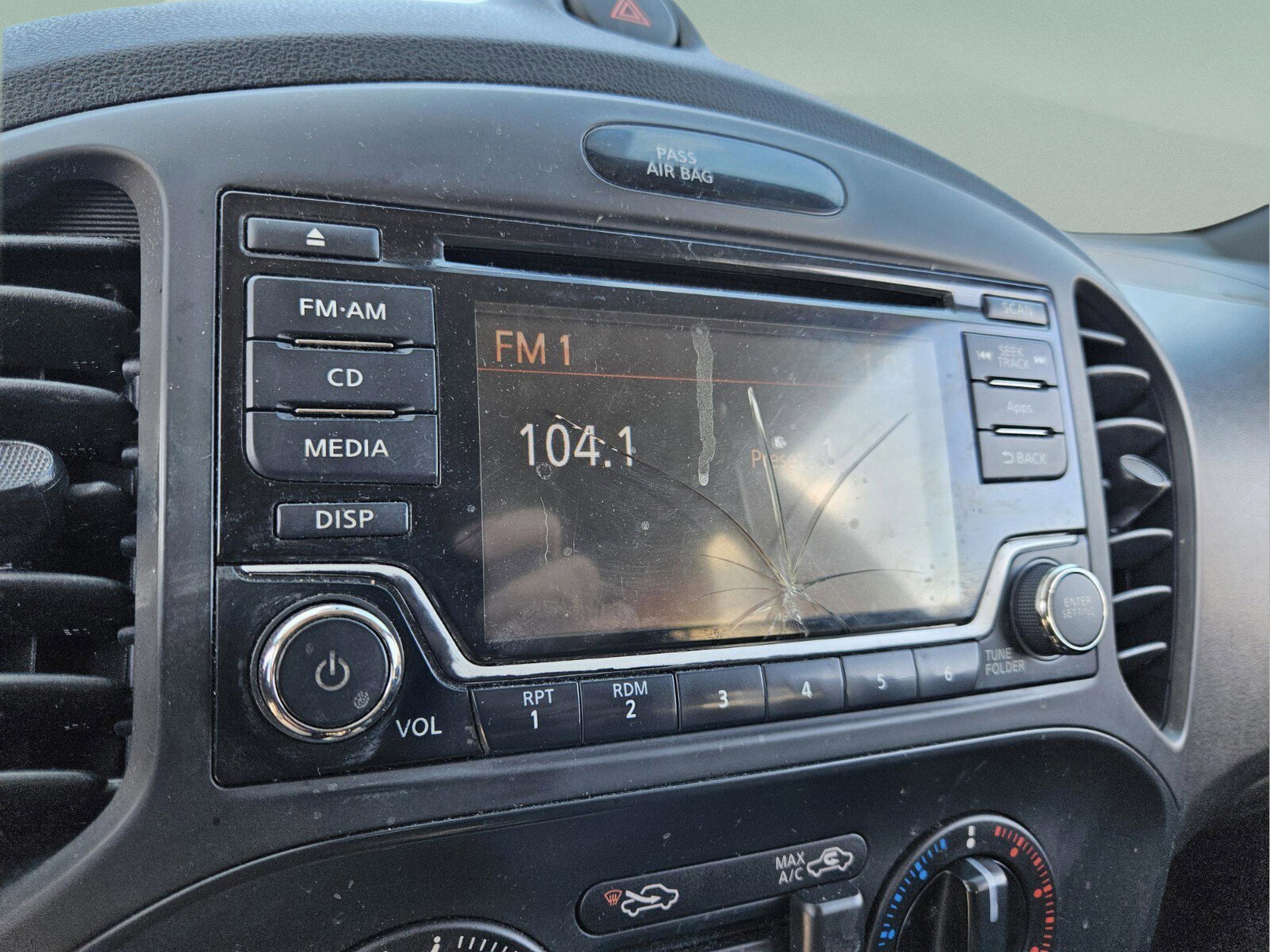 Used 2016 Nissan Juke S image 21