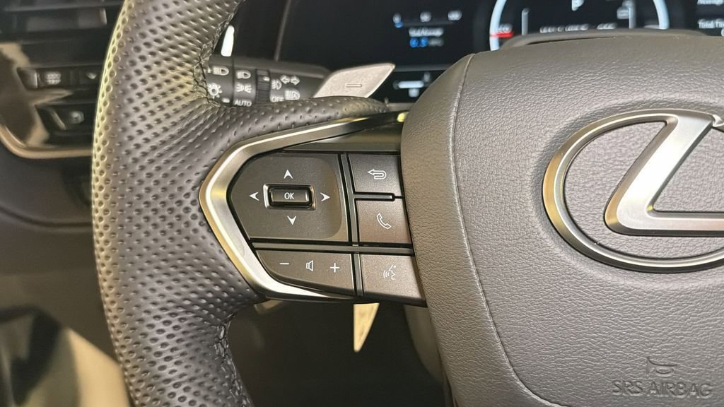 New 2026 Lexus TX 500h AWD image 19