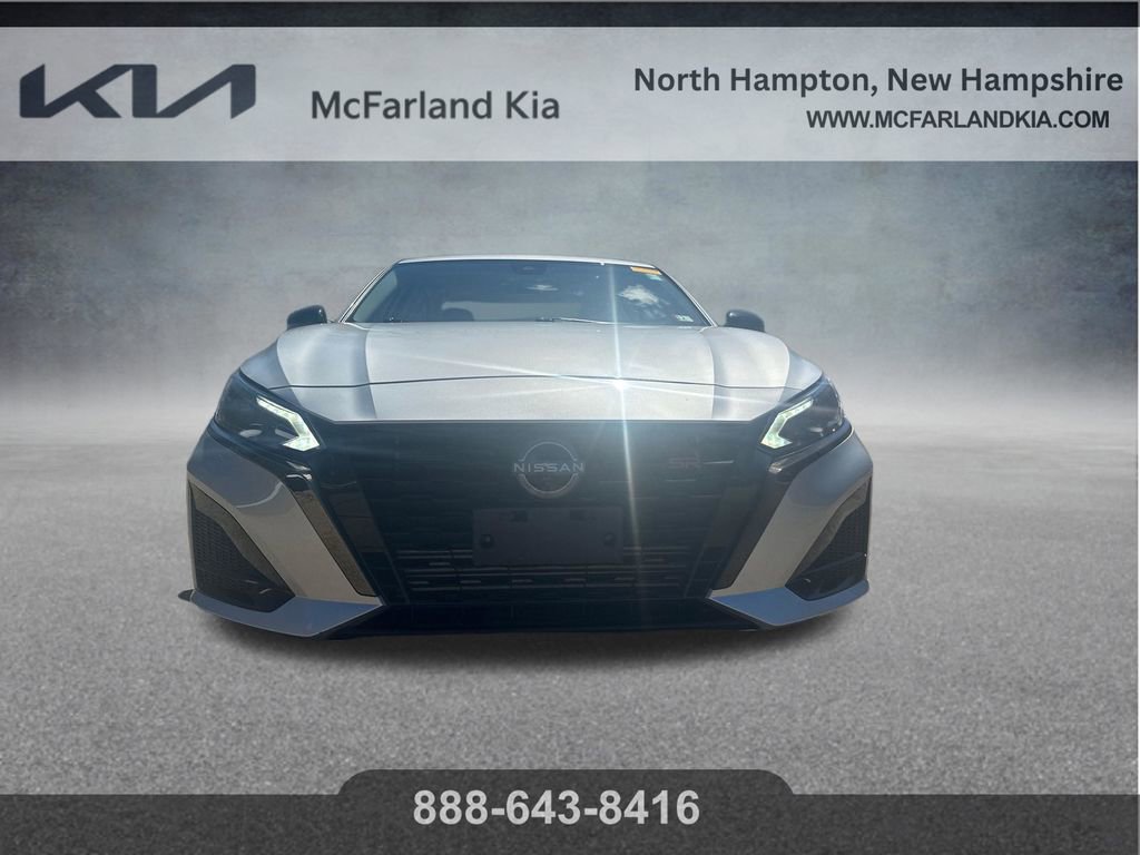 Used 2023 Nissan Altima 2.0 SR FWD image 13