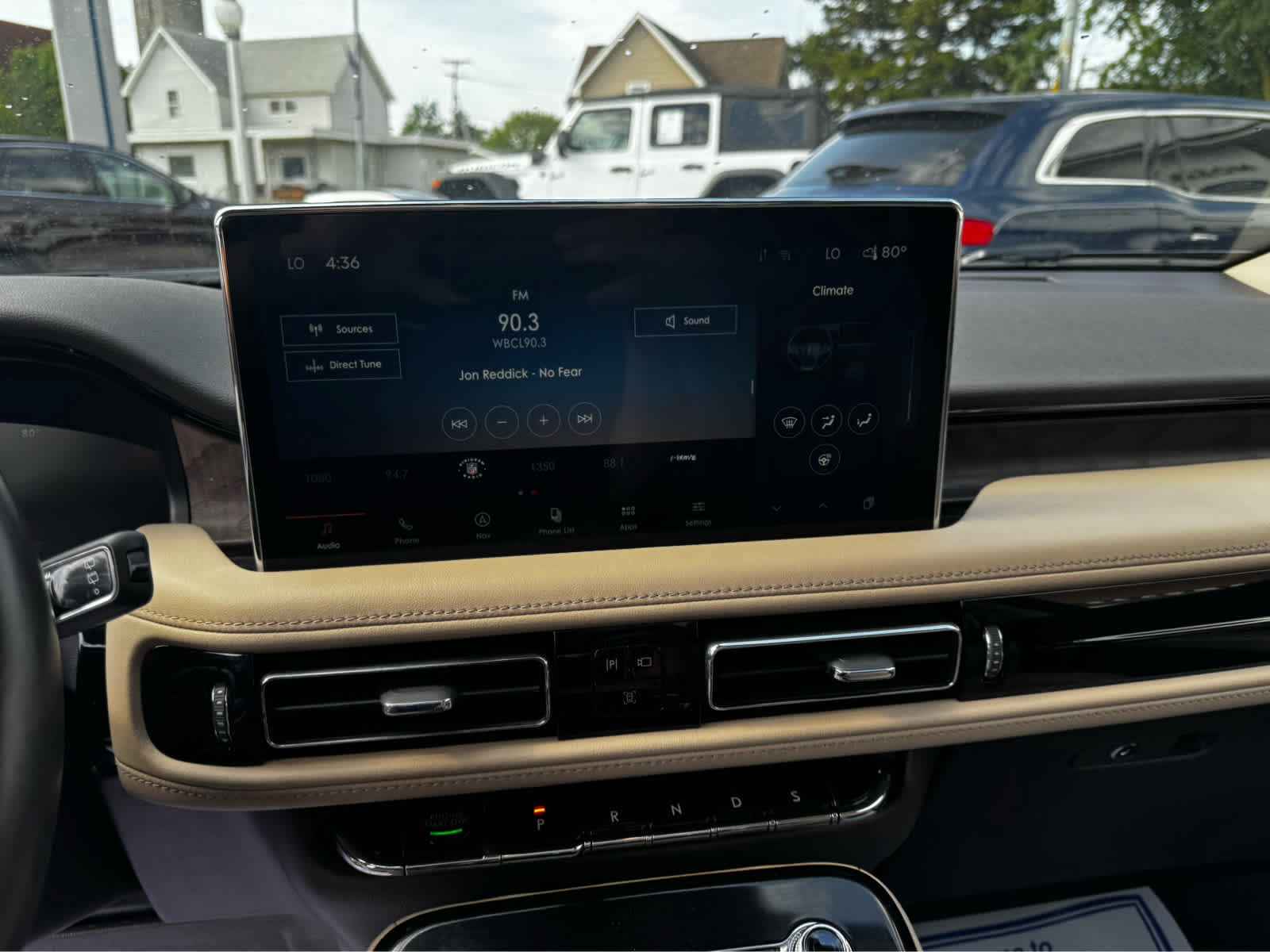 Used 2023 Lincoln Nautilus Reserve AWD/4WD image 3