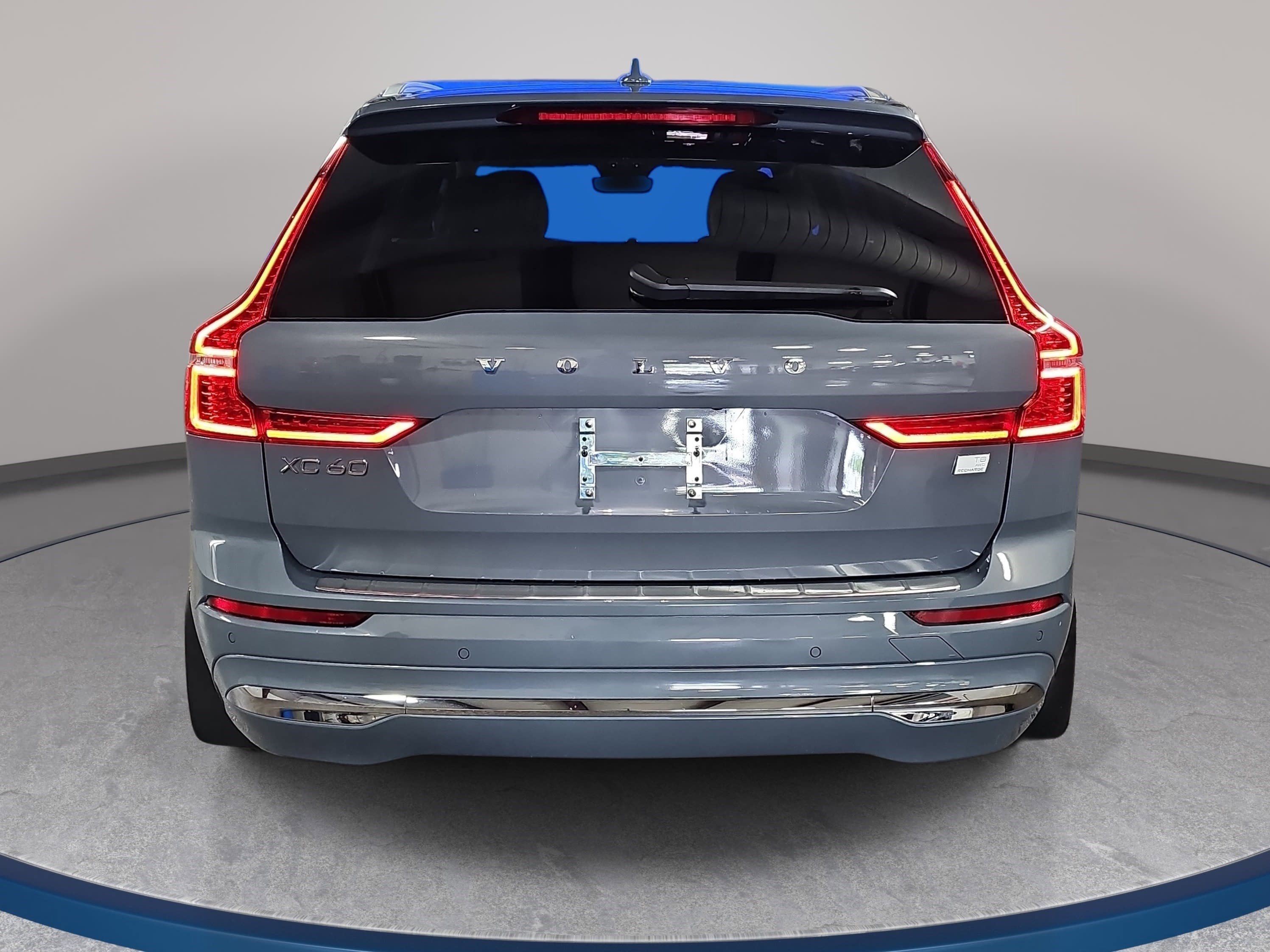 Used 2023 Volvo XC60 T8 Ultimate AWD/4WD image 6