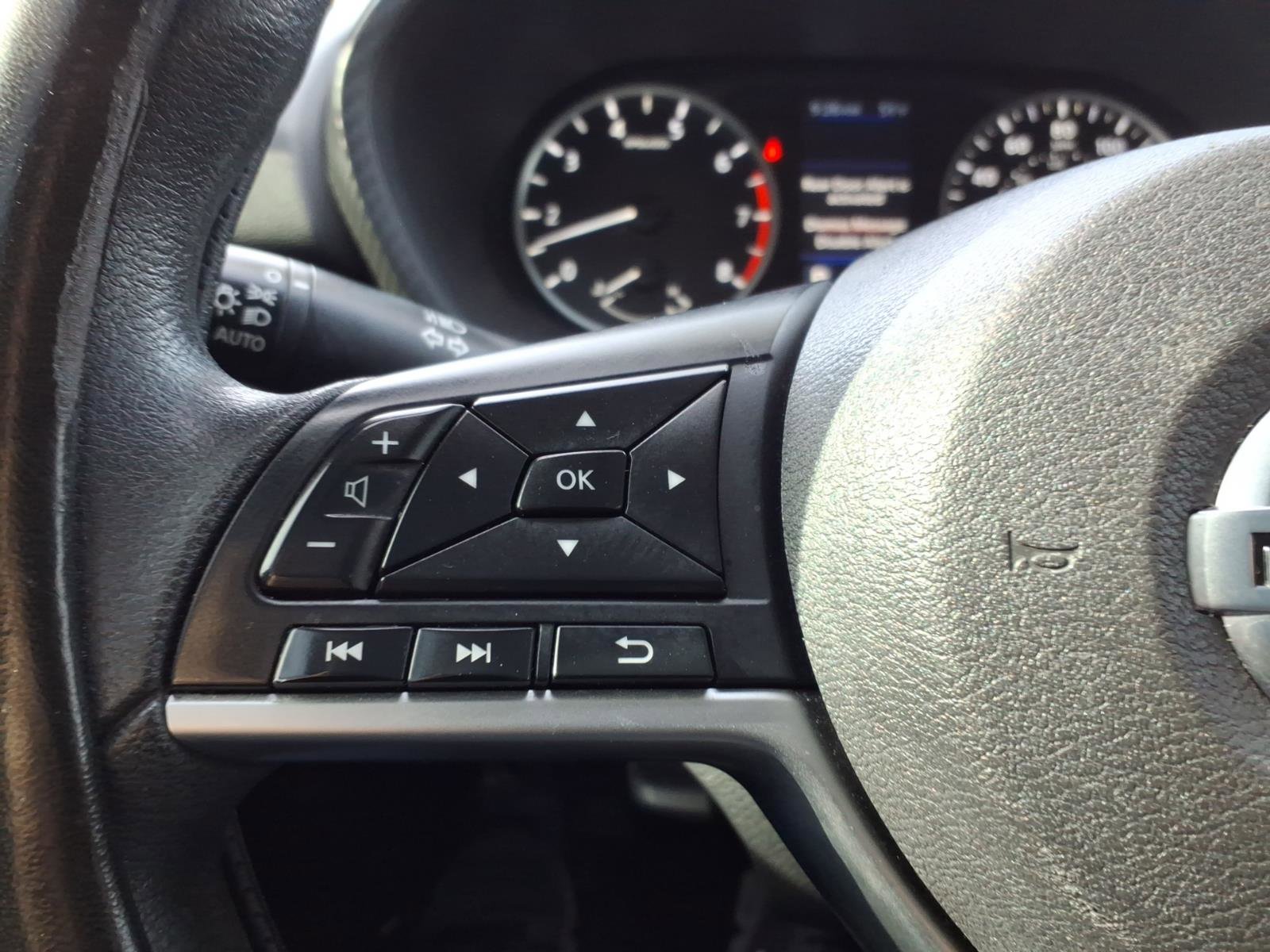 Certified 2022 Nissan Sentra S image 18