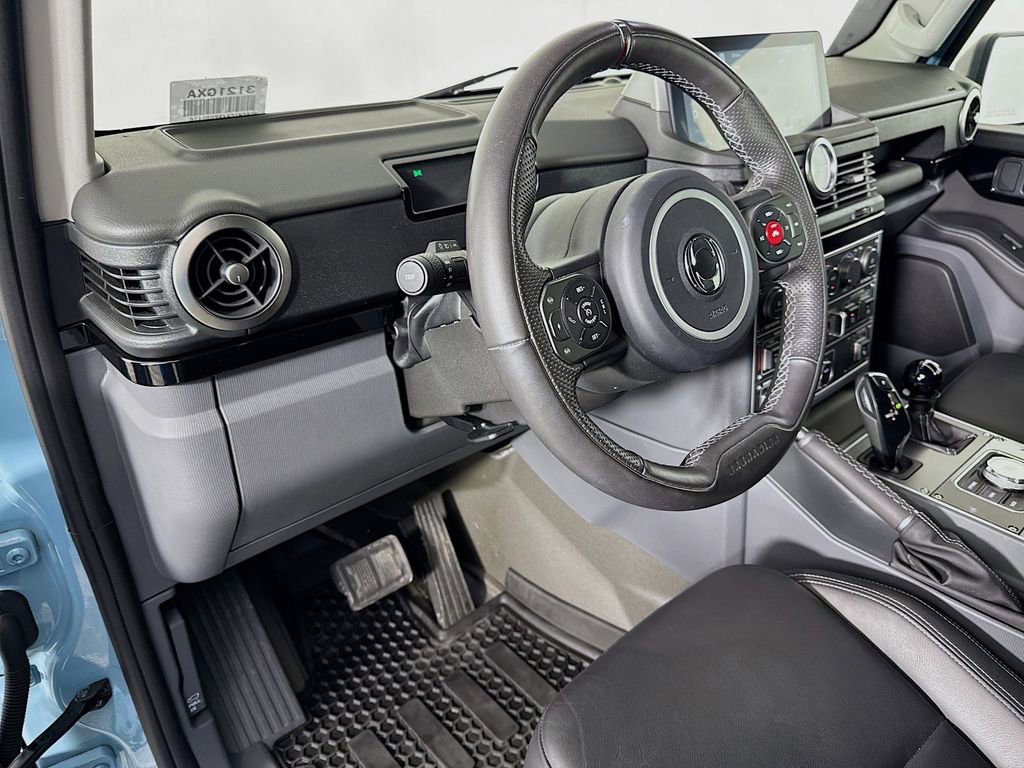 Used 2024 INEOS Grenadier Fieldmaster Edition image 9