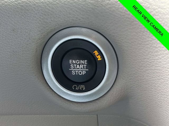 Used 2020 Chrysler Pacifica Touring image 15