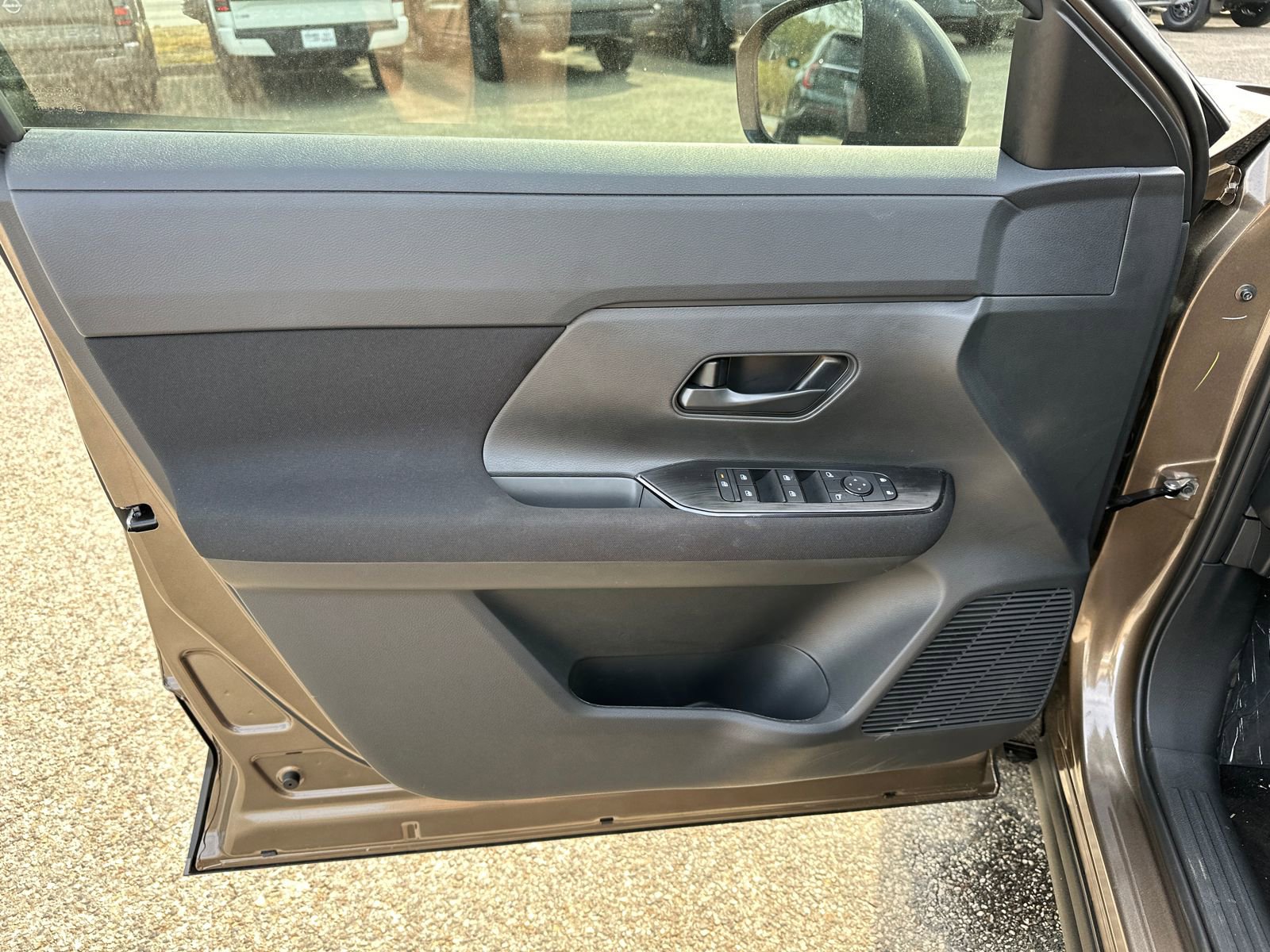 New 2026 Nissan Kicks S image 8