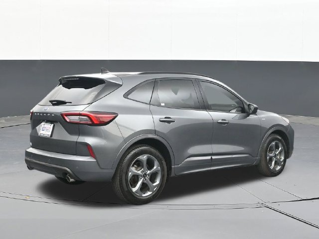 Used 2024 Ford Escape ST-Line w/ Tech Pack #1 FWD image 13