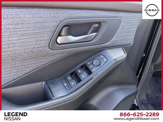 Certified 2023 Nissan Rogue SV AWD/4WD image 14