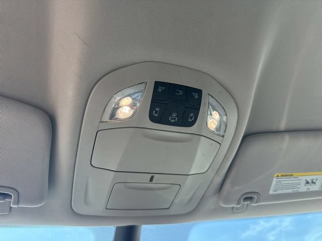 Used 2024 Chrysler Pacifica Touring-L FWD image 23