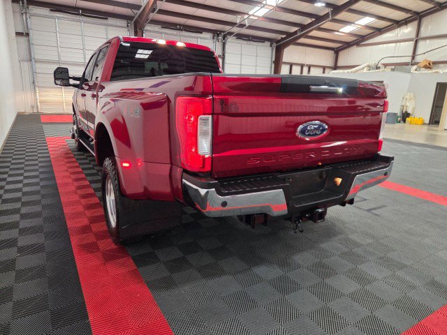 Used 2017 Ford F350 Lariat w/ FX4 Off-Road Package image 28