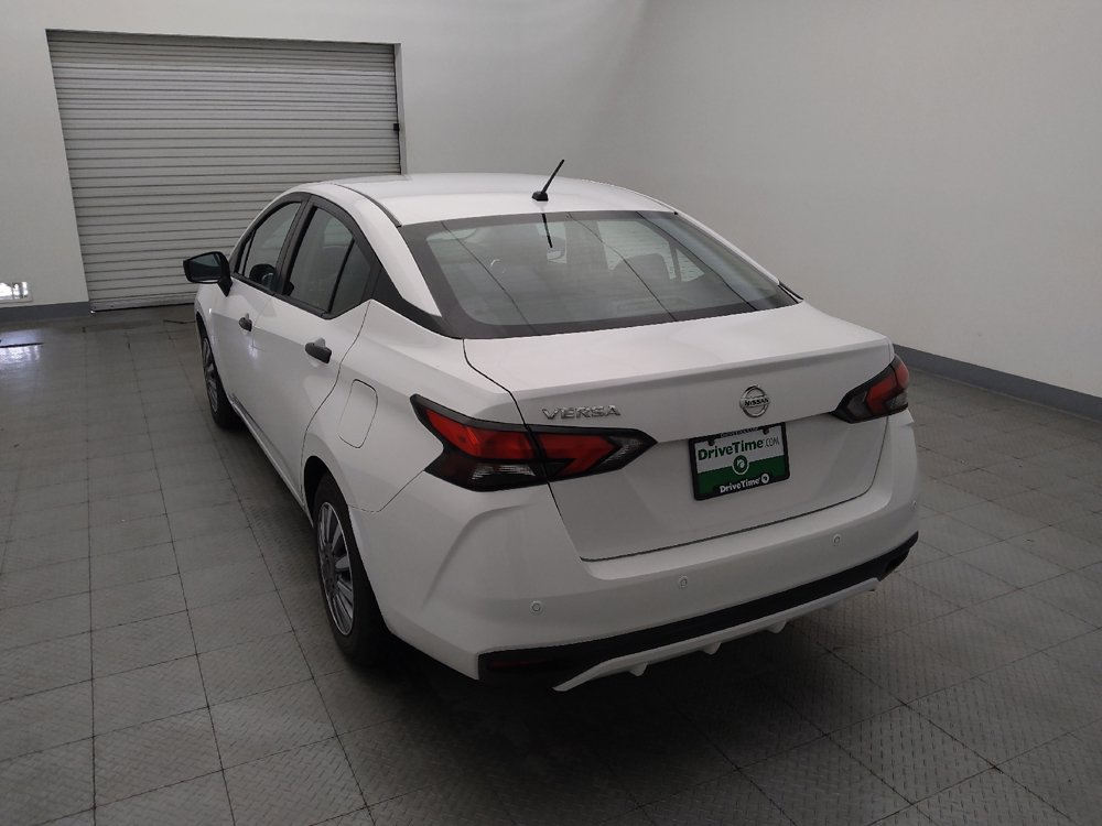 Used 2022 Nissan Versa S FWD image 6