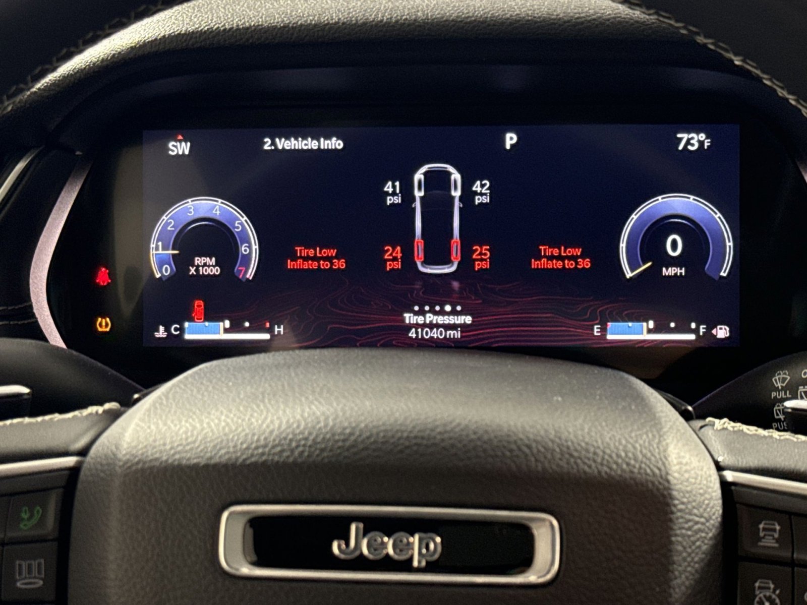 Used 2023 Jeep Grand Cherokee L Laredo image 17