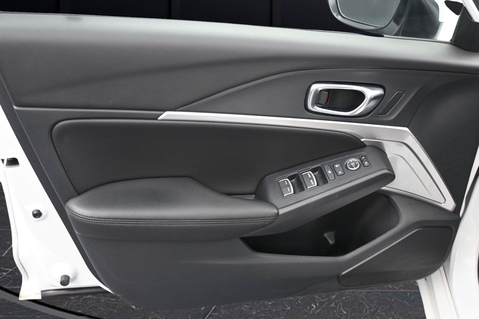 Certified 2025 Acura Integra FWD image 11