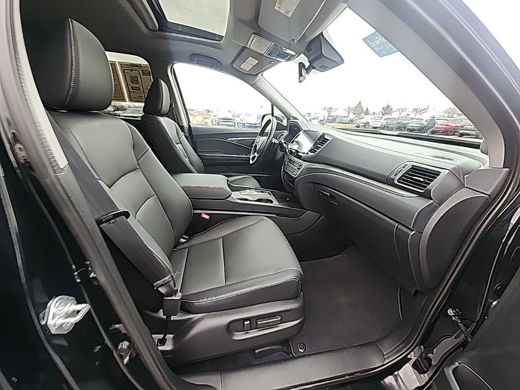 Certified 2024 Honda Ridgeline RTL image 31