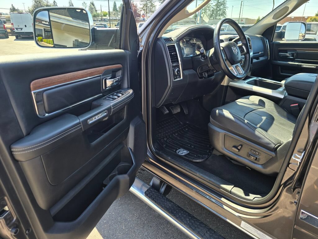 Used 2018 RAM 3500 Laramie AWD/4WD image 23
