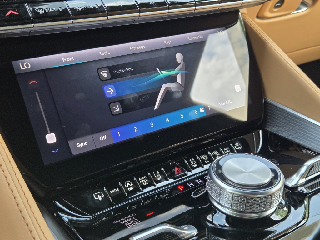 New 2026 Jeep Grand Wagoneer L Summit AWD/4WD image 12