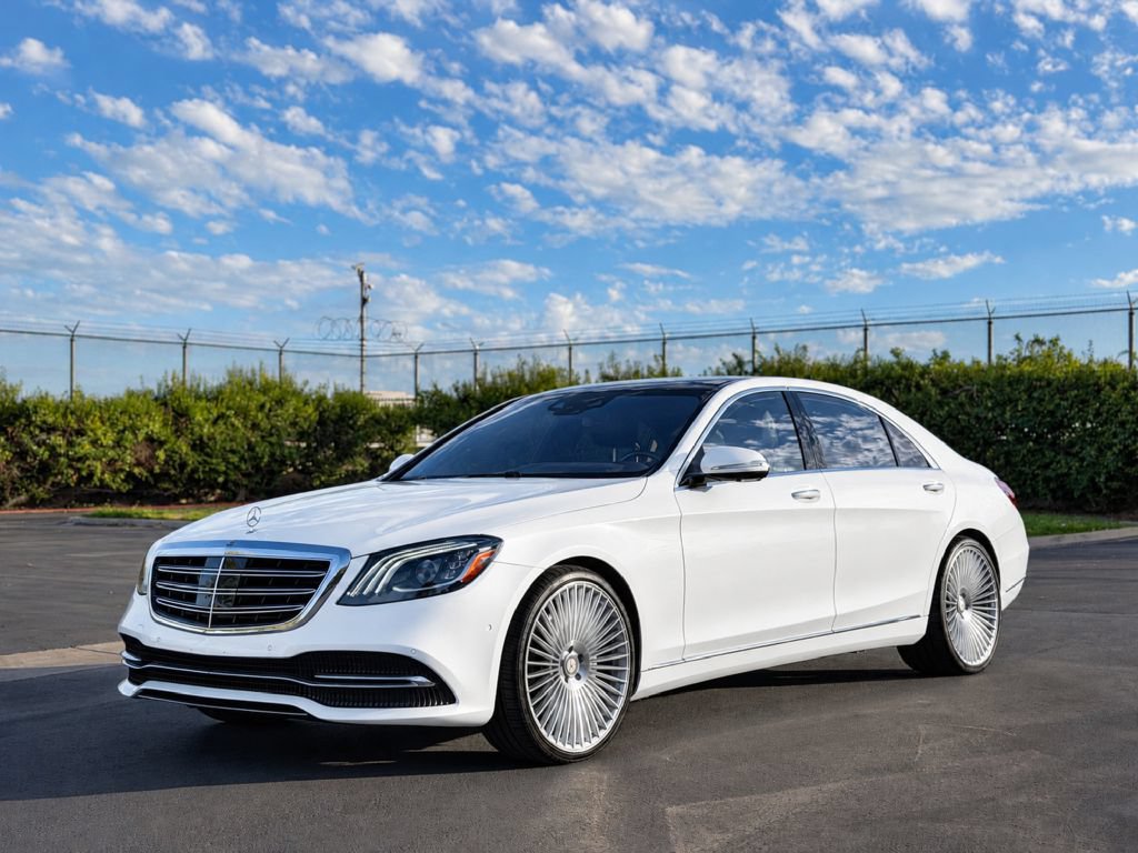Used 2020 Mercedes-Benz S 560 Sedan image 1