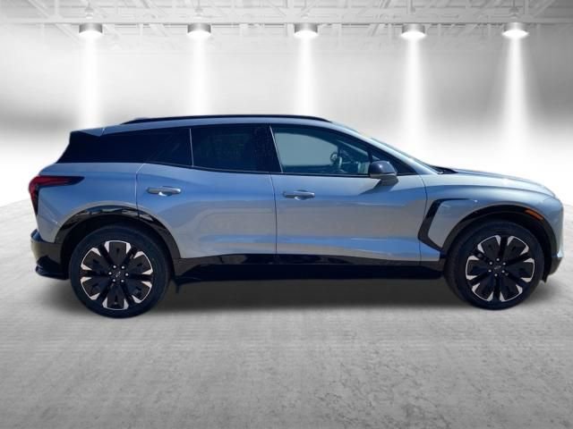 Used 2025 Chevrolet Blazer EV RS AWD/4WD image 5