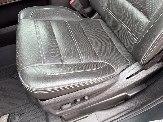 Used 2017 GMC Sierra 3500 Denali w/ Duramax Plus Package AWD/4WD image 19