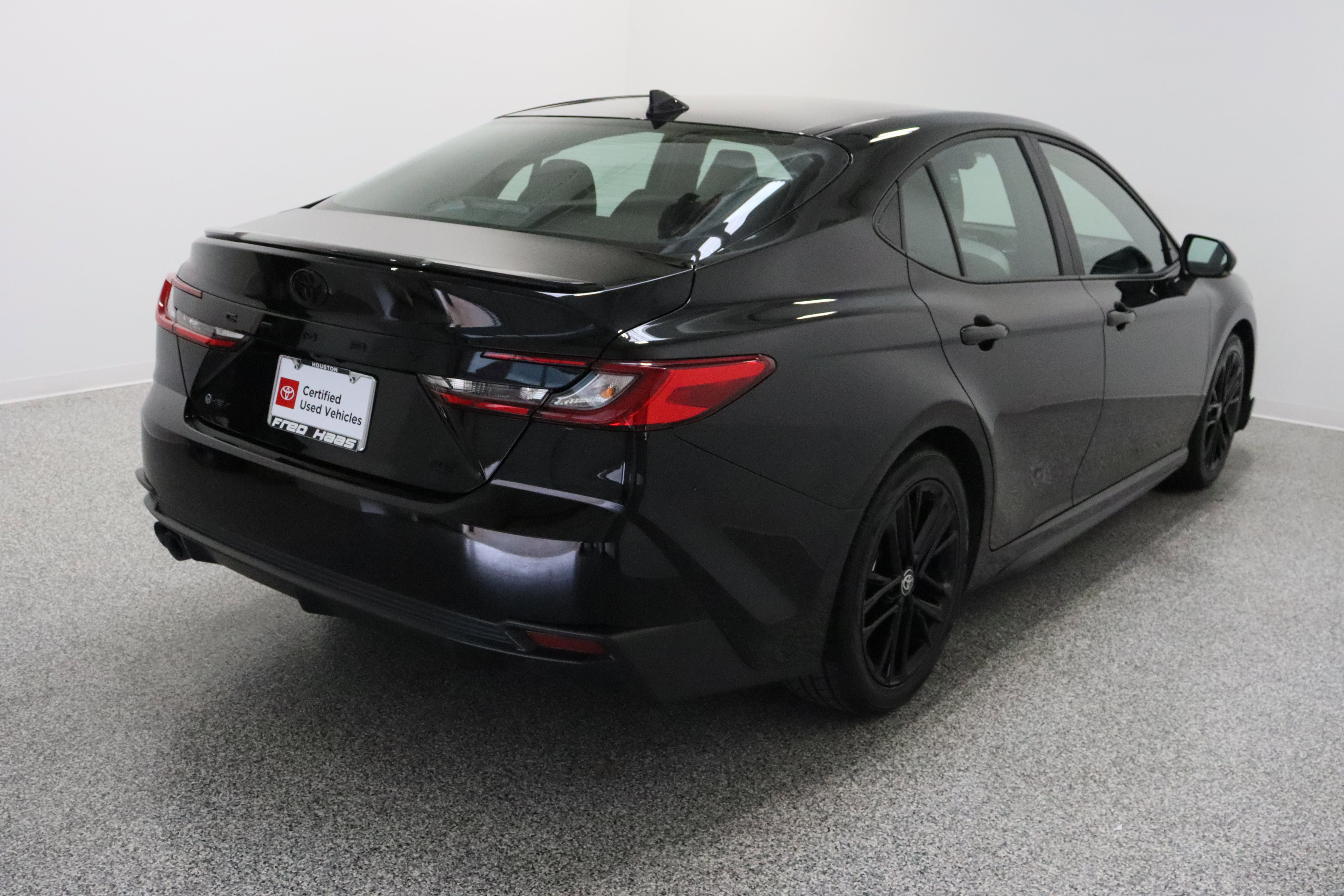 Certified 2025 Toyota Camry SE image 7