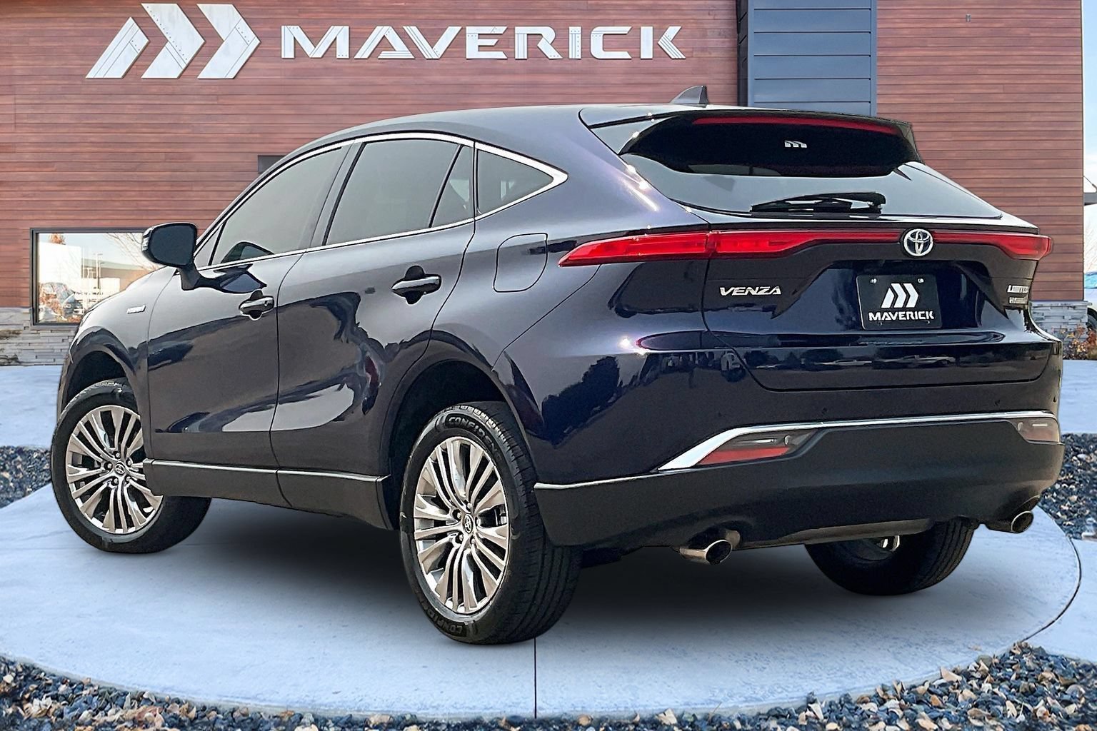 Used 2021 Toyota Venza Limited AWD/4WD image 4