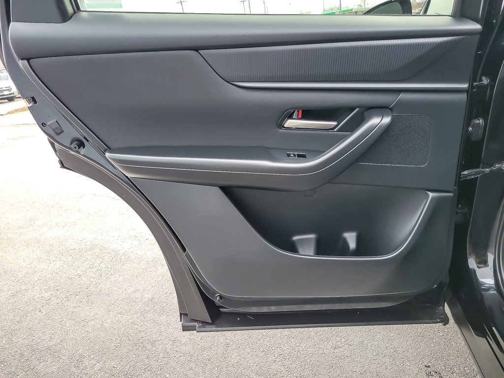 Used 2025 MAZDA CX-90 3.3 Turbo w/ Select Package image 17