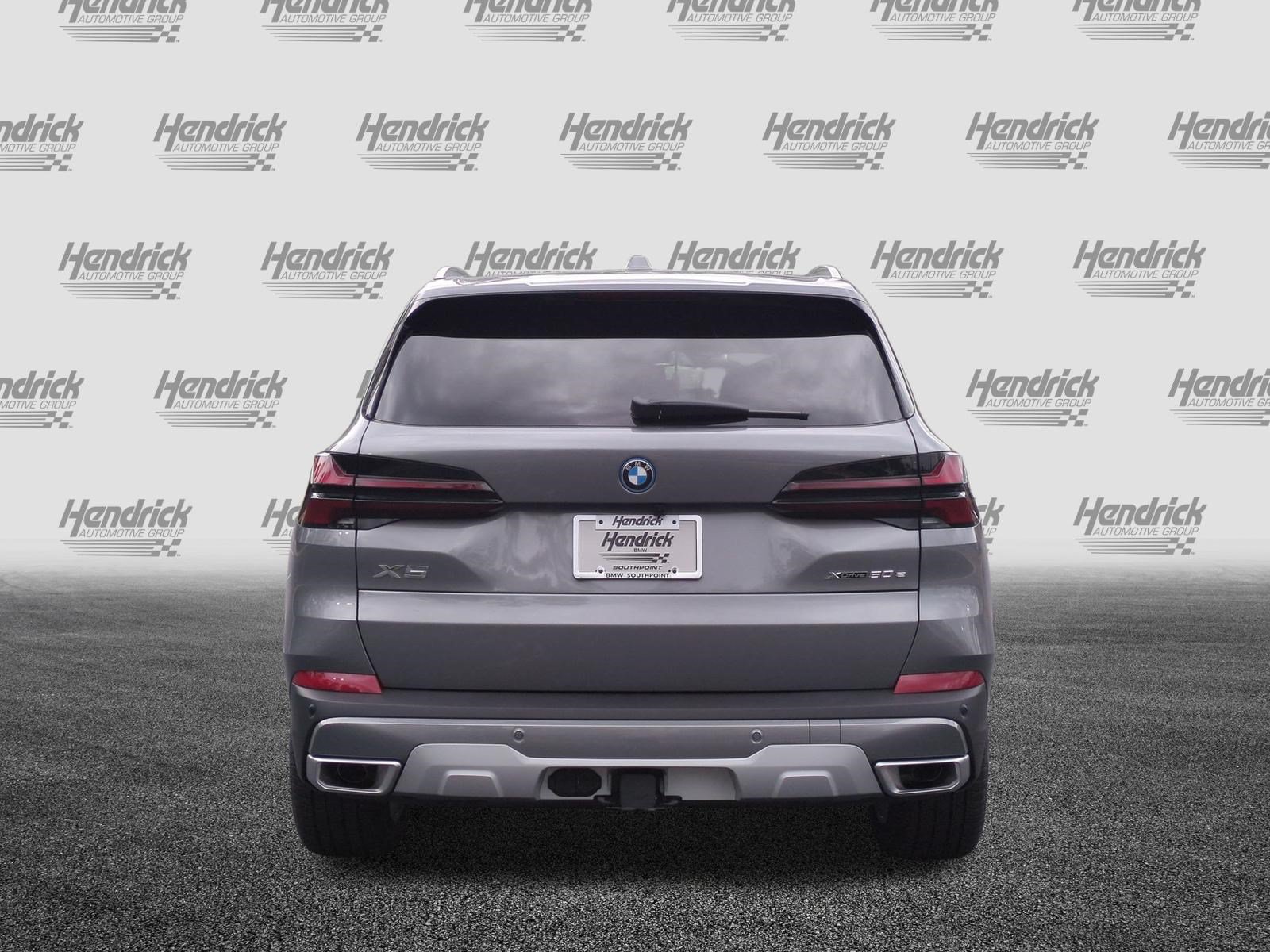 New 2026 BMW X5 xDrive50e w/ Climate Comfort Package AWD/4WD image 9