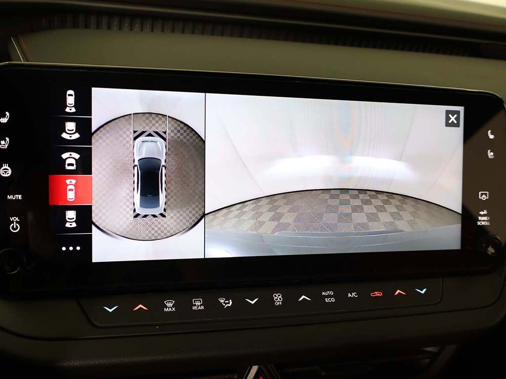 Used 2024 Dodge Charger R/T w/ Plus Group image 43