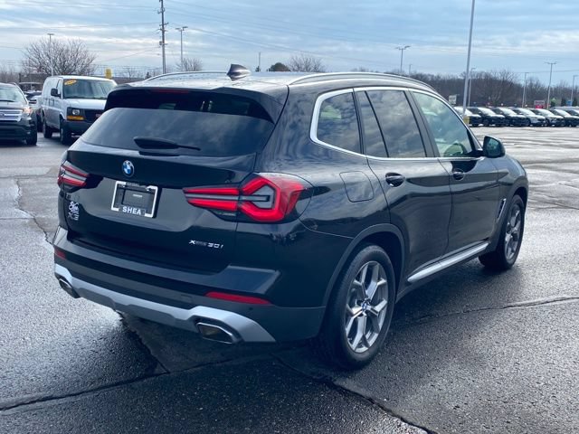 Used 2022 BMW X3 xDrive30i AWD/4WD image 3