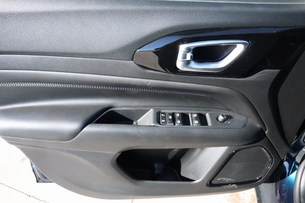 New 2026 Jeep Compass Latitude AWD/4WD image 15