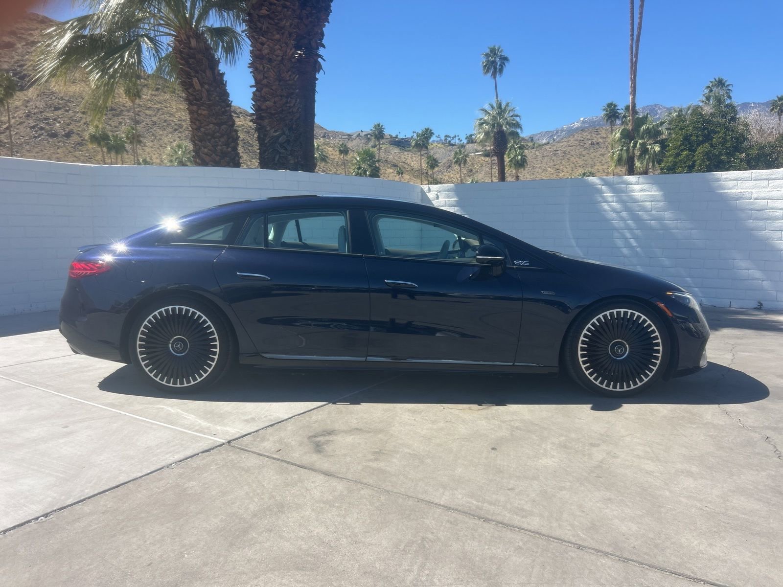 Used 2023 Mercedes-Benz EQS AMG Base image 4