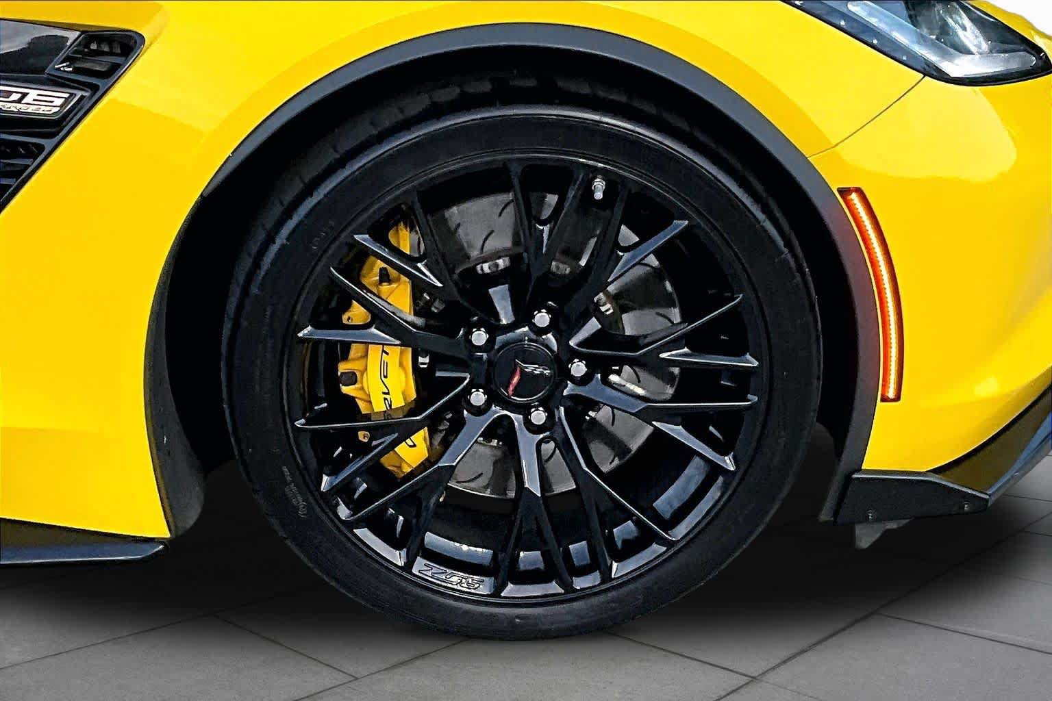 Used 2017 Chevrolet Corvette Z06 RWD image 11