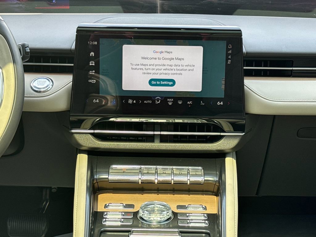 Used 2025 Lincoln Nautilus Reserve image 18