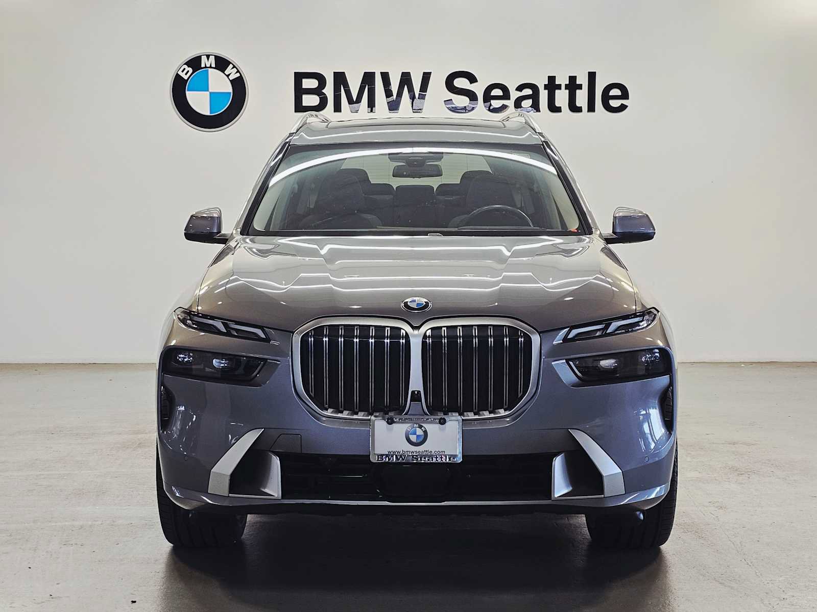 Used 2024 BMW X7 xDrive40i image 6