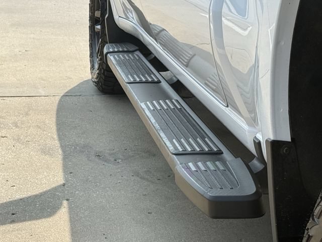 Used 2024 Chevrolet Silverado 1500 LT Trail Boss w/ Protection Package AWD/4WD image 11