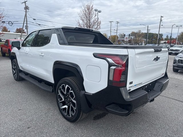 New 2024 Chevrolet Silverado EV RST image 4