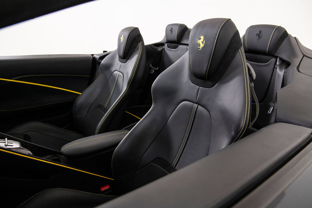 Certified 2024 Ferrari Roma Spider RWD image 18