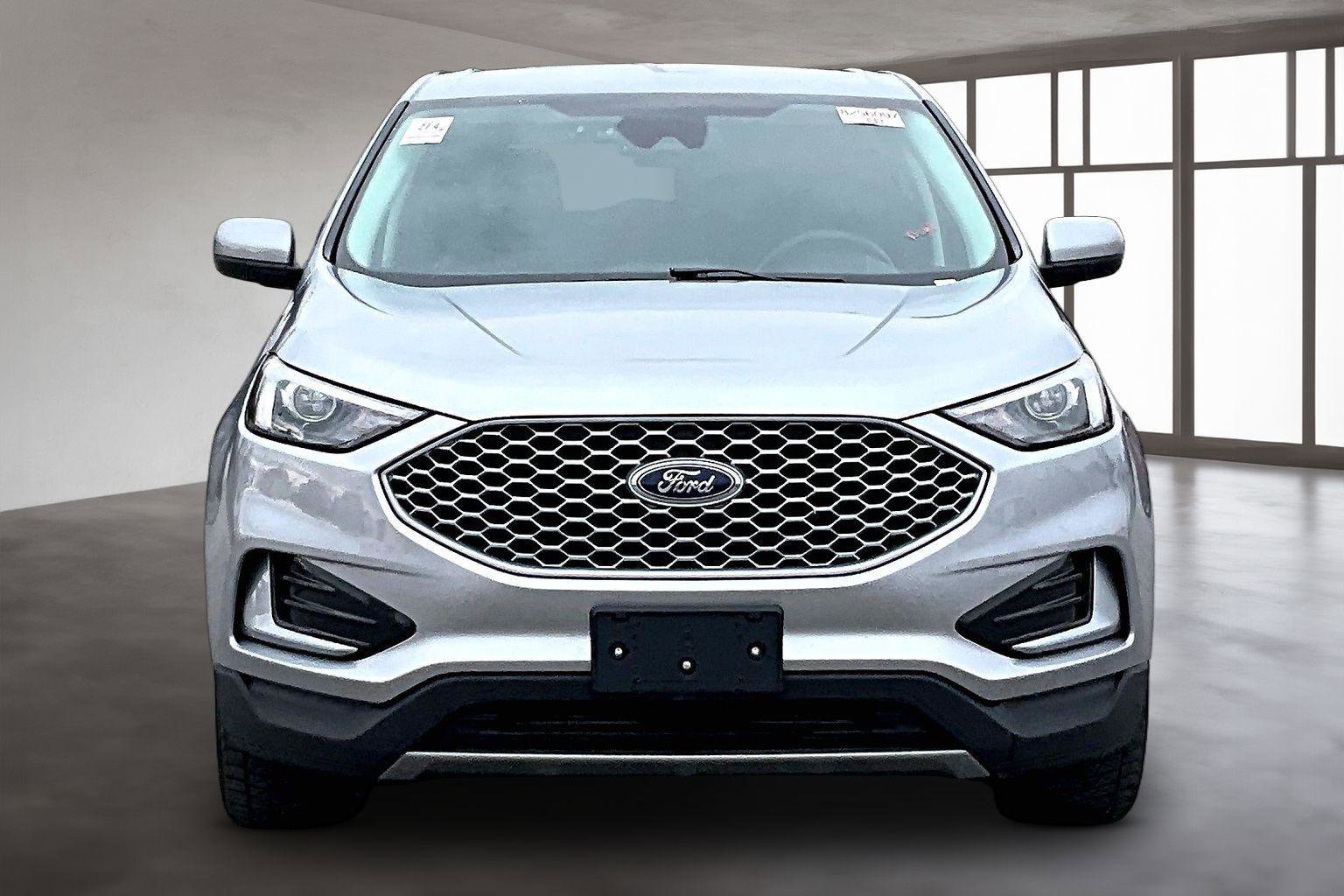 Used 2023 Ford Edge SEL image 4