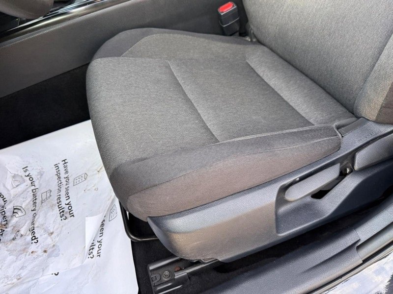 Used 2025 Toyota Camry LE image 17